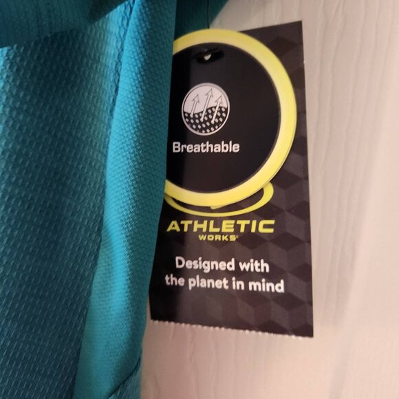 Athletic Works Men's Breathable Jacquard Tee Size Medium, Green - Picture 4 of 9